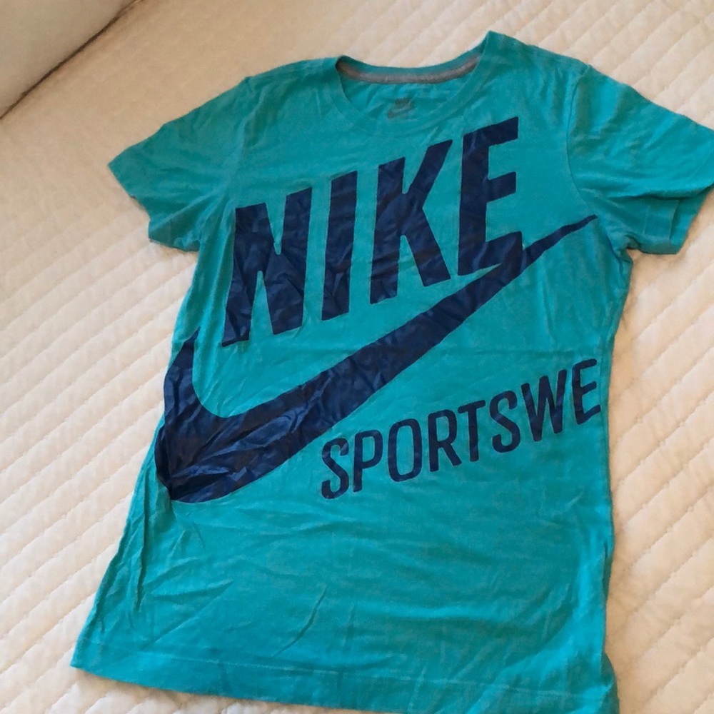 Nike t-shirt , great condition